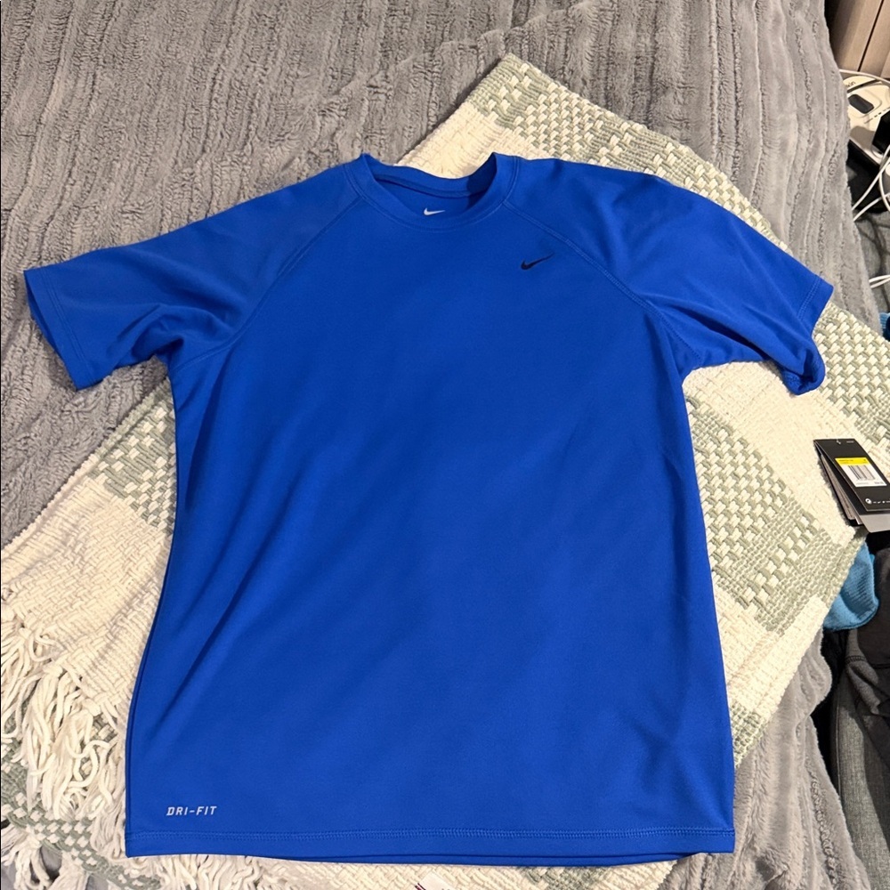 NWT Men’s Nike Dri-Fit t shirt